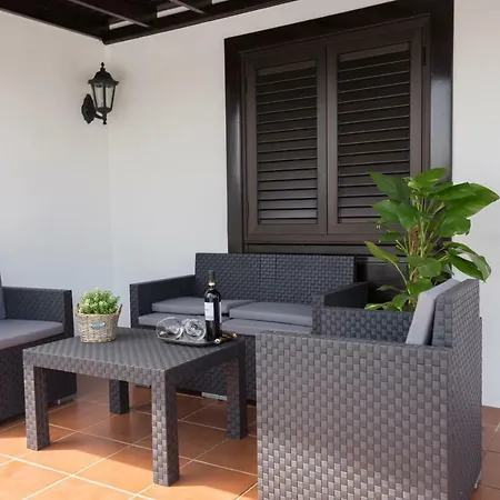 Apartamento Playa Coqueto Junto Al Mar Playa Honda (Lanzarote)